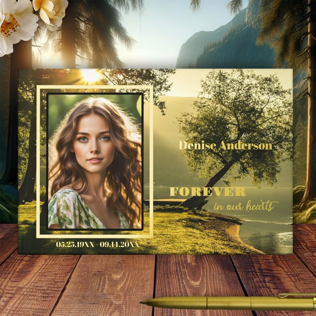 Livre D'or Memorial Funérailles Nature Photo Real Foil (Memorial guest book featuring a custom photo framed by real gold foil on a green nature and trees)