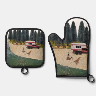LKW mit Camper im Forest River Camping Spot Ofenhandschuh & Topflappen-Set