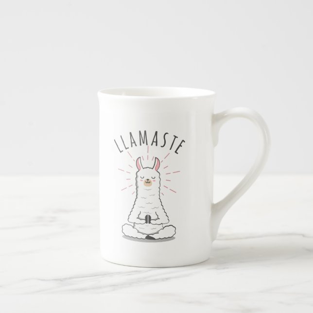Llama Yoga Pose mit Lamaste-Kaffee-Tasse Prozellantasse (Rechts)