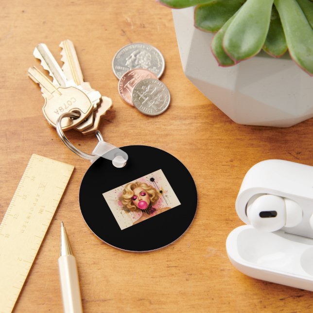 Llavero Pop Art Glam – Mujer Rubia con Chicle Schlüsselanhänger (Schreibtisch)