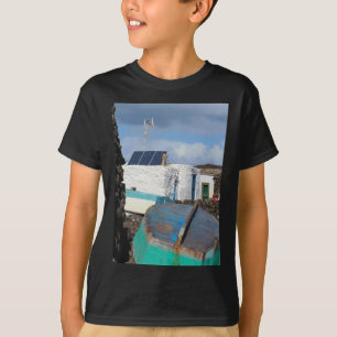 Lobos Island Fischerei Hütten Vertikale Aufkleber T-Shirt