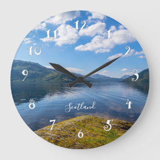 Loch Lomond in Schottland, schöne Wanduhr