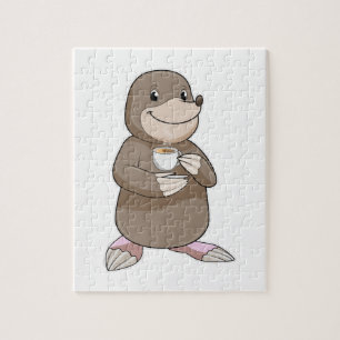 Loch mit Kaffee-Cup