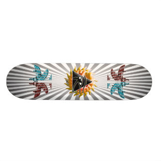 Loderndes Pyramide-Augen-Skateboard Skateboard