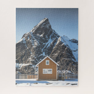 Lofoten Yellow Cabin