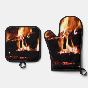 Loggt sich in der Feuer-Feuer-Fotografie ein Ofenhandschuh & Topflappen-Set
