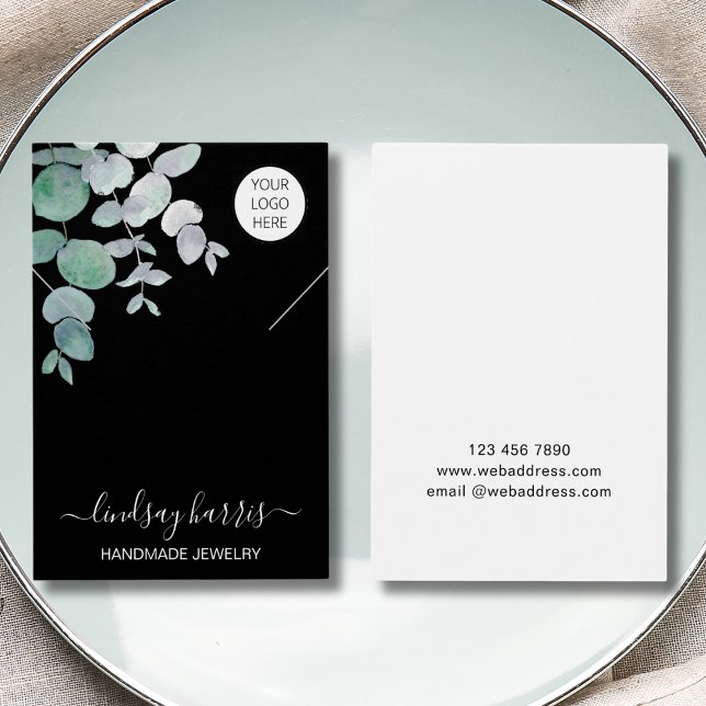 Logo-Aquarellenkette Schwarze Grafikkarte (Von Creator hochgeladen)