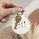 Logo-Branding für Unternehmen Schlüsselanhänger<br><div class="desc">Tragen Sie Ihre Marke überall mit einem personalisierten Schlüsselanhänger mit Ihrem Logo oder Image! Dieser Schlüsselanhänger ist ein praktisches und gleichzeitig auffälliges Accessoire, das Ihre Marke und Ihr Zentrum behalte. Ideal für Werbegeschenke, Kundengeschenke oder den persönlichen Gebrauch, ist es ein unvergesslicher Weg, Ihr Logo unterwegs zu präsentieren. Kompakt, stilvoll und...</div>