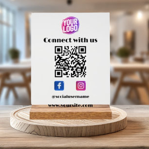 Logo d'entreprise avec QR Code et Social Media Bla