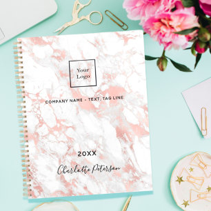 Logo d'entreprise marbre rose or monogramme 2023