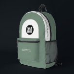 Logo, Text, Slogan, Website Bedruckter Rucksack<br><div class="desc">Dieses berufliche Rucksack mit Firmenlogo und individuellem Text ist leicht zu personalisieren. Sie können Firmennamen, Slogan, Social Media, Website oder weitere Informationen hinzufügen oder löschen. Ein schlichtes und modernes Design in Weiß und Weiß mit einem beruflichen Sans Serif Schriftart, perfekt als Werbegeschenk für Mitarbeiter, Kunden, Firmenfeiern, Messen. Der Rucksack kann...</div>