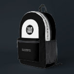 Logo, Text, Slogan, Website Bedruckter Rucksack<br><div class="desc">Dieses berufliche Rucksack mit Firmenlogo und individuellem Text ist leicht zu personalisieren. Sie können Firmennamen, Slogan, Social Media, Website oder weitere Informationen hinzufügen oder löschen. Ein schlichtes und modernes Design in Schwarz/Weiß mit klarem serifenlosen Schriftart für einen beruflichen und edgy Look, perfekt als Werbegeschenk für Mitarbeiter, Kunden, Firmenfeiern, Messen. Der...</div>