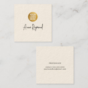 Logo und Unterschrift in Schreibschrift Cream Quadratische Visitenkarte