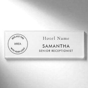 Logoauftrag Hotel Mitarbeiter Namenschild