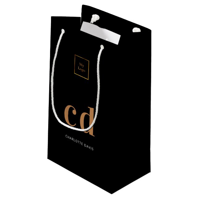 Logoeinträge in schwarzem Gold Kleine Geschenktüte (Rückseite Schrägansicht)