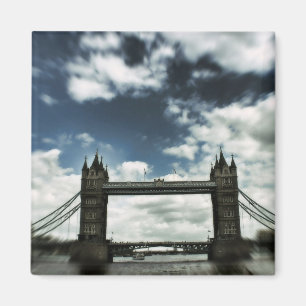 London Bridge Thames UK Magnet