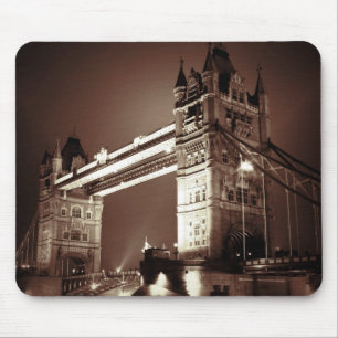 London Tower Bridge bei Nacht Mousepad