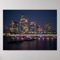 Londoner Skyline bei Nacht