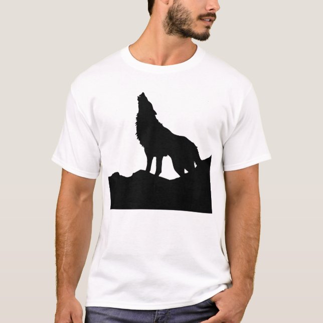 Lone Wolf Stehend auf einem Hügel T-Shirt (Vorderseite)
