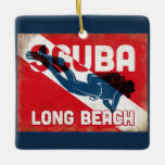 Long Beach Scuba Diver - Blue Retro Keramikornament<br><div class="desc">Long Beach California Tauchdesign. Ein Vintager Retro-Hintergrund mit roter Scuba-Fahne und marineblauem Taucher.</div>