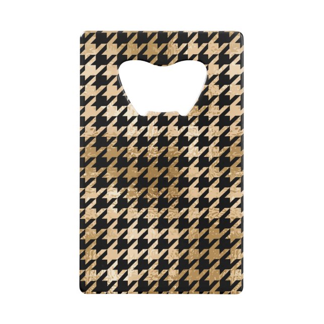 L'or métallique accroche la dent, motif de mode. (Devant)