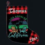 Los Angeles California Beach Chairs Sunset Kleiner Weihnachtsstrumpf<br><div class="desc">Los Angeles California Beach Stühle Sunset Sunset Palm Tree Kleiner Weihnachtsfest Strumpf. Genießen Sie einen Strandurlaub Weihnachten. Hänge diese bezaubernden Strümpfe am Kamin für einen Strumpf voller Goodies am Weihnachtsmorgen.</div>