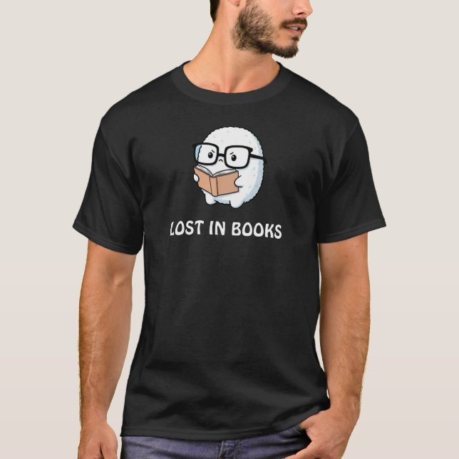 Lost in Books – Cute Fluffy Character T-Shirt (Vorderseite)