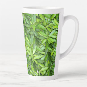 Lots of beautiful green leaves milchtasse