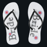Lotus Blume Bride Flip Flops<br><div class="desc">Es ist White and Pink Lotus Blume Bride's Fun, benutzerdefinierte Hochzeitsflip Flops.</div>