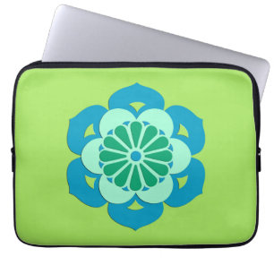 Lotus Blume Mandala, Lime Green und Light Blue Laptopschutzhülle