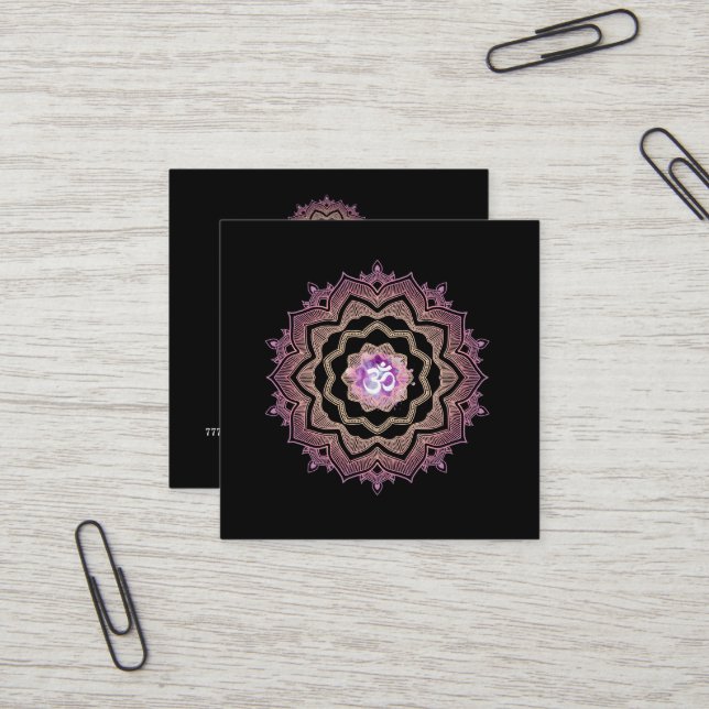 Lotus Mandala Om Symbol für moderne Energieheilung Quadratische Visitenkarte (Vorderseite/Rückseite Beispiel)