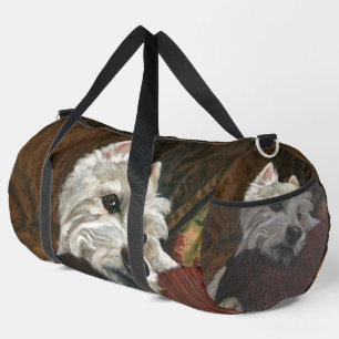 Lounging Westie auf Sofa Duffle Bag