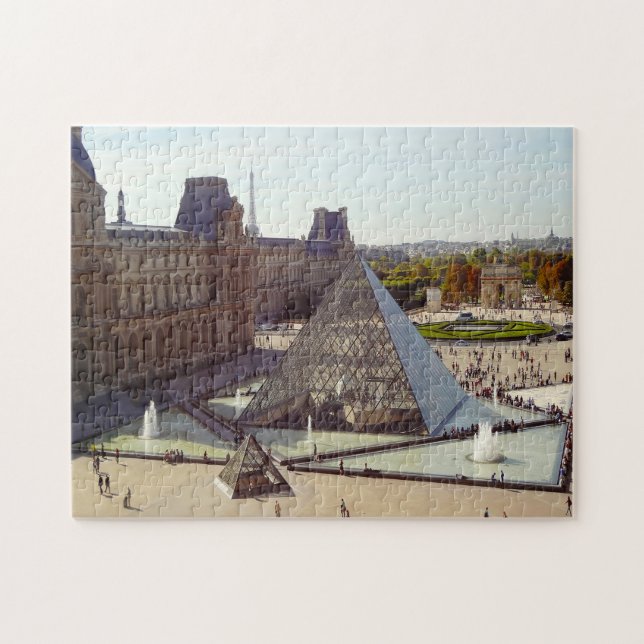 Louvre Paris. (Horizontal)