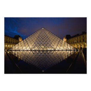 Louvre Pyramid vom Architekten I.M. Pei Fotodruck