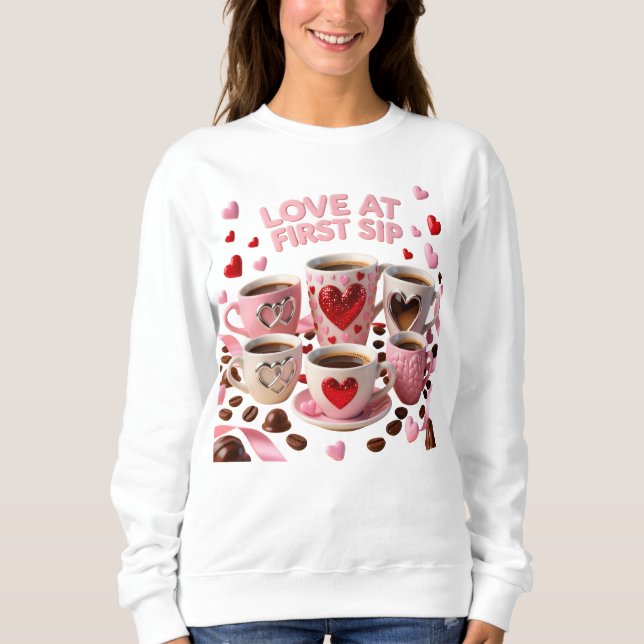 Love at First Sip Five Coffee Cups Heart Motif Sweatshirt (Vorderseite)