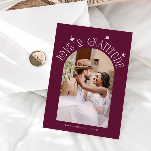 Love & Gratitude Minimal Wedding Photo Cranberry Dankeskarte (Von Creator hochgeladen)