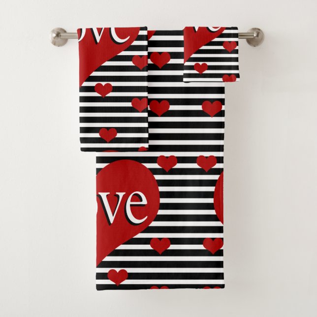 Love Hearts et Black White Stripes Serviette (En situation)