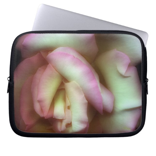 <Love is a Rose> durch Nathan Griffith Laptopschutzhülle (Vorderseite)