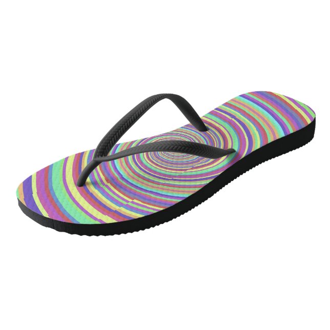 Love Is Love Pride Flip Flops (Schrägansicht)