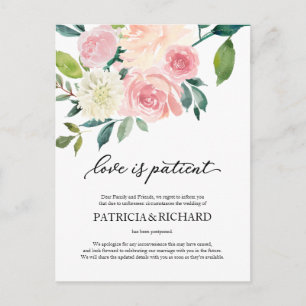Love Is Patient Blush Floral Hochzeit Verschiebung Postkarte