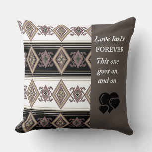 Love Lasts Forever Folk Art Design Coussin