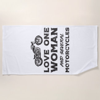 Love One Woman And Several Motorcycles Essential Strandtuch
