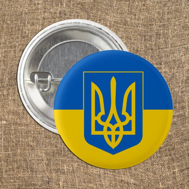 Love Ukraine & Ukrainian Flag fashion / sports fan Button (Von Creator hochgeladen)