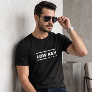 Low Key Typography Herren Grafik T-Shirt Urban