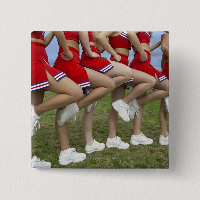 Low Section View of a Group of Cheerleader Button (Vorderseite)