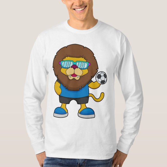 Löwe als Fußballspieler mit Fußball T-Shirt (Vorderseite)