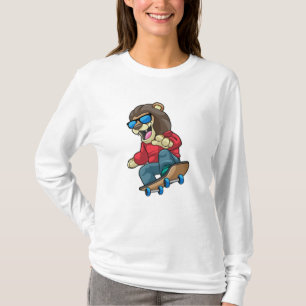 Löwe als Skater mit Skateboard T-Shirt