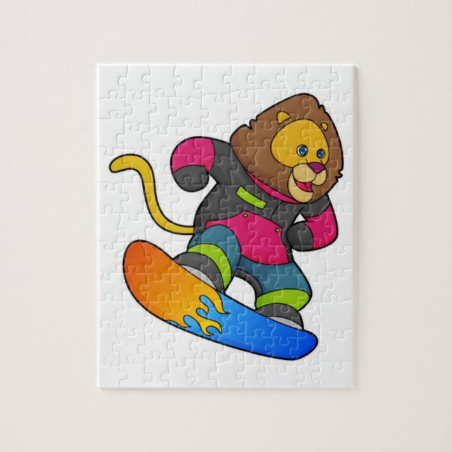 Löwe als Snowboarder mit Snowboard (Vertikal)