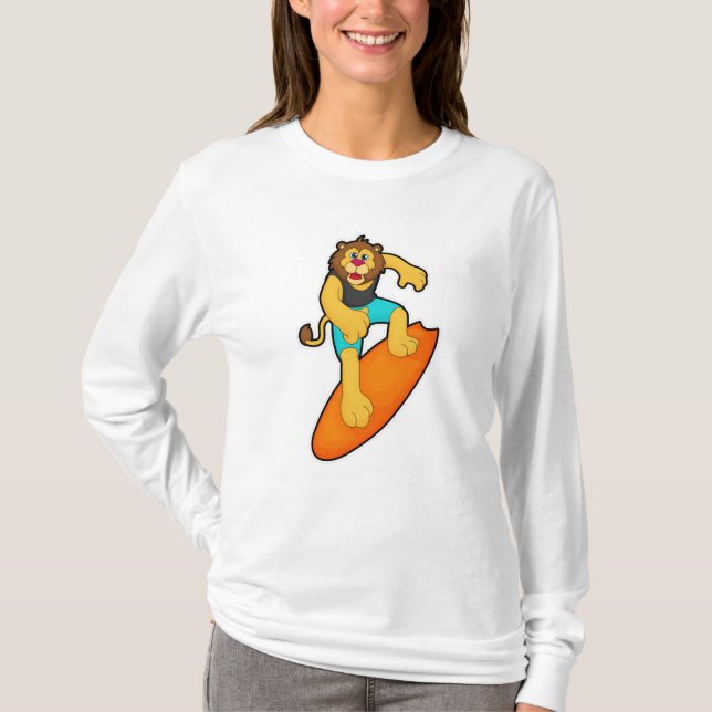 Löwe als Surfer mit Surfbrett T-Shirt (Vorderseite)