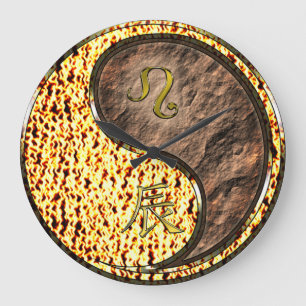 Löwe & Erddrache Große Wanduhr